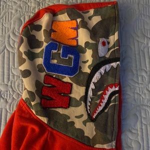 Only worn twice zippers and tags are good
